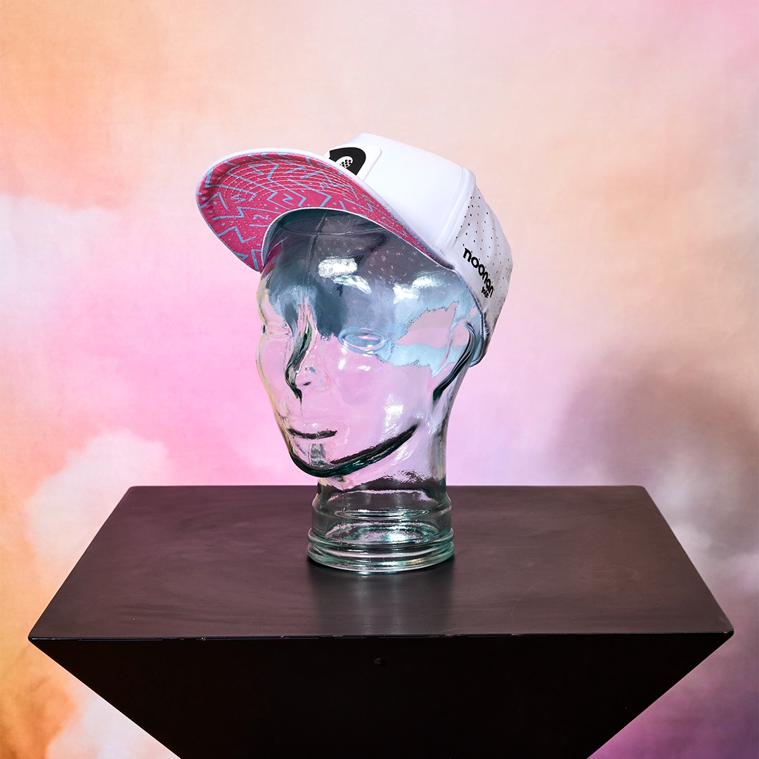 <h2>Zesty ZigZag</h2> <p>Snapback Hat</p> - Noonan Golf Co